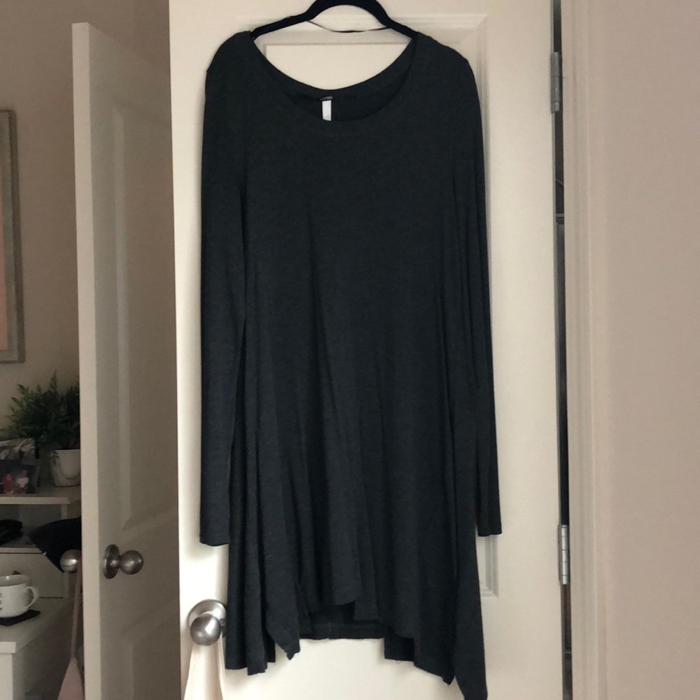 Kensie distressed long sleeve charcoal dress